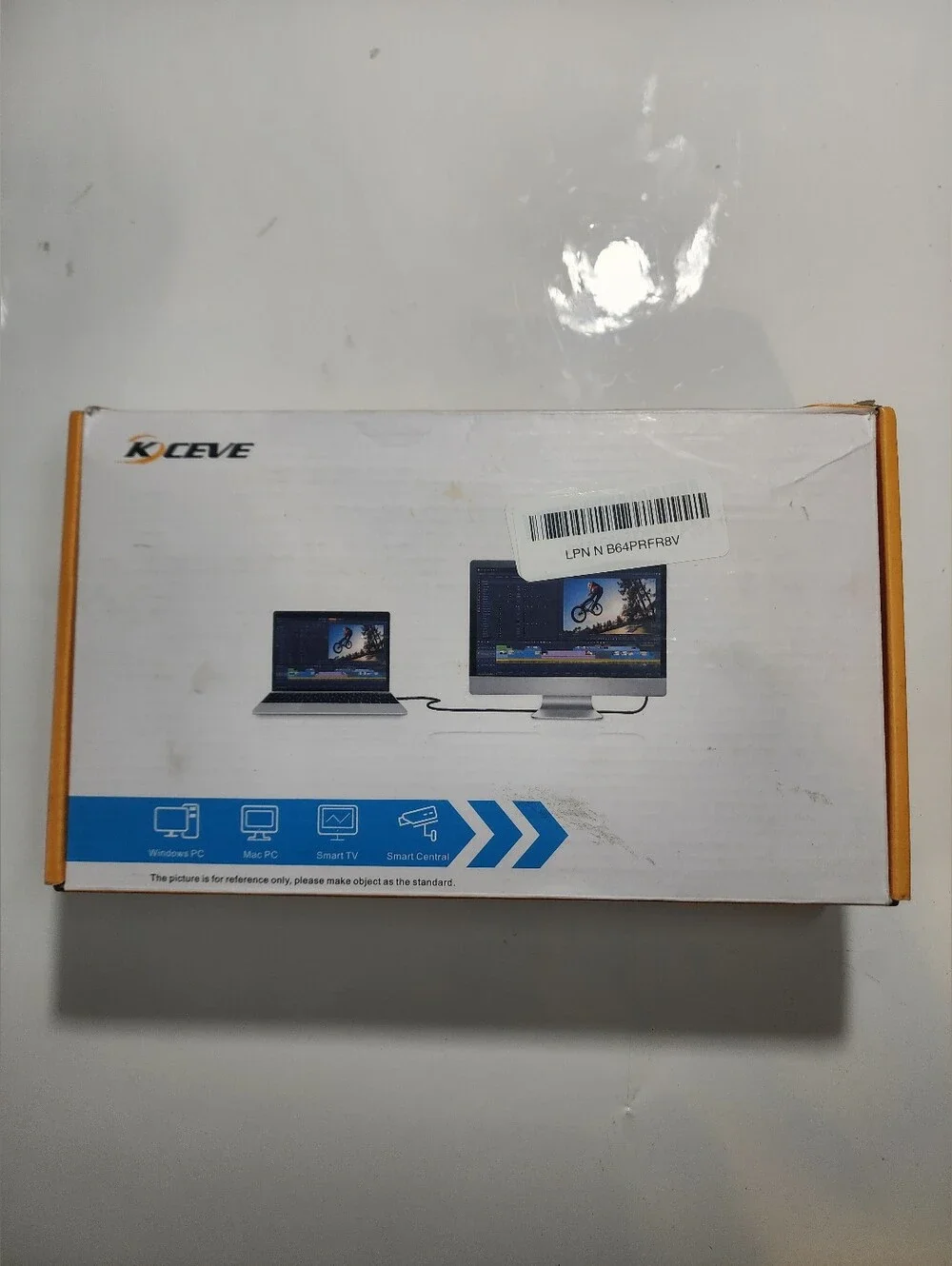 KVM Switch 3 Monitors 4 Computers 4K@60Hz,EDID Simulation,USB 3.0 HDMI Displa...